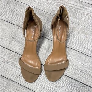 Top Moda Tan Heels/Sandals